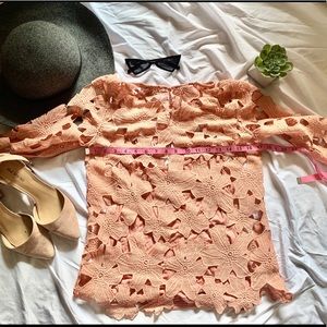 Forever 21 Tops - Pink half sleeve flower top Forever 21 Tops - Pink half sleeve flower top